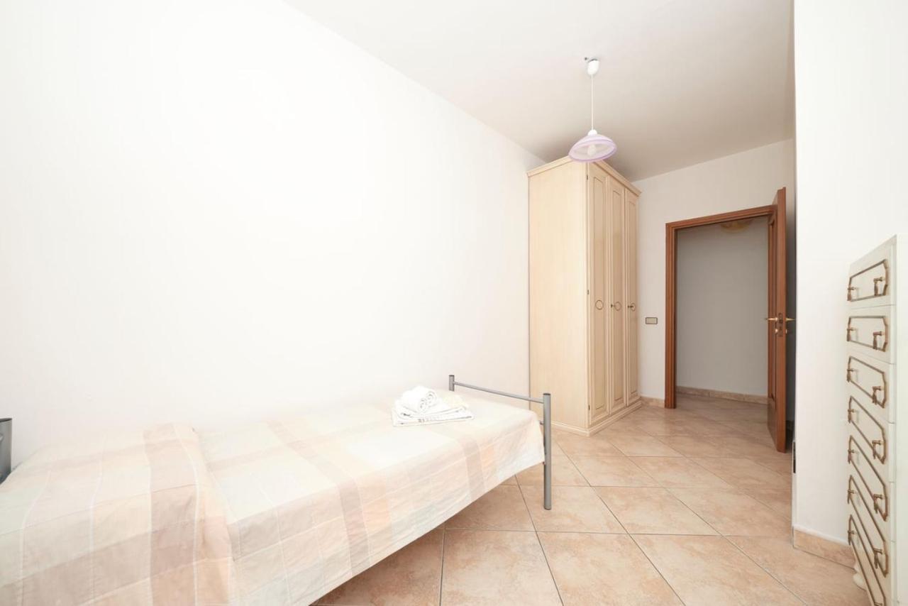 Appartamento Floriana Desenzano del Garda Exterior foto